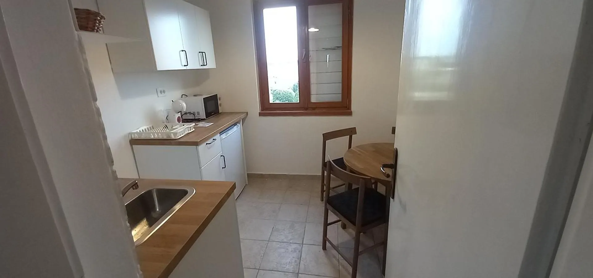 Apartment Beach House Paula Petrcane Croatia