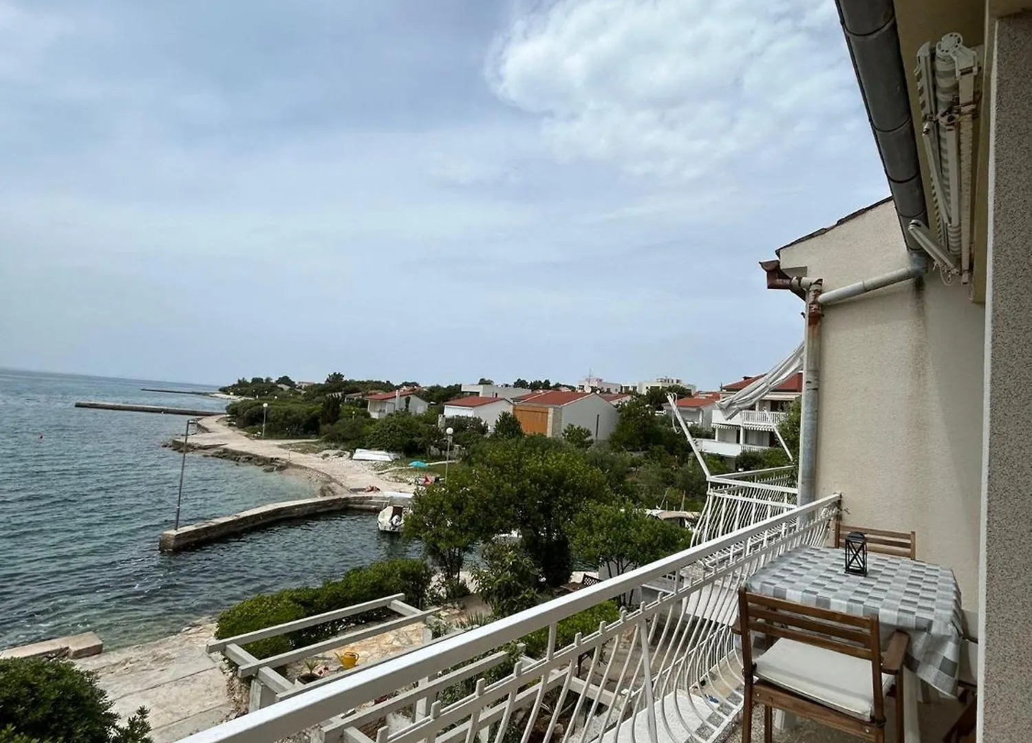 Apartment Beach House Paula Petrcane Croatia