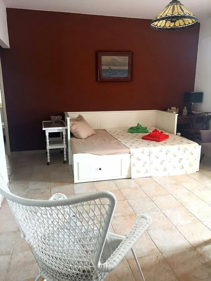 Apartment Beach House Paula Petrcane