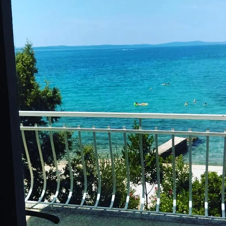Beach House Paula Petrcane 0*,  Croatia