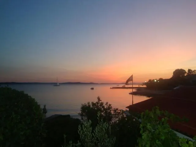 Apartment Beach House Paula Petrcane Croatia
